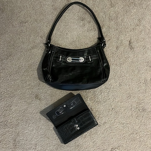 Black Alligator Purse and Matching Wallet - Picture 2 of 2
